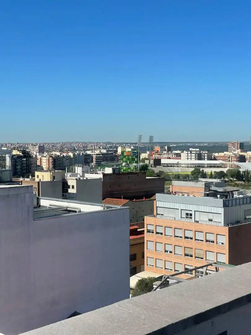 Vista exterior de Àtic en venda en Madrid amb Aire condicionat, Calefacció i Terrassa