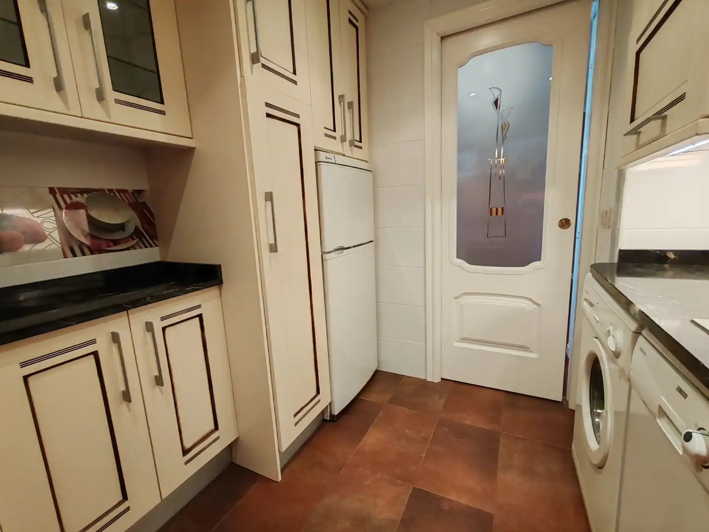 Küche von Wohnung zur Miete in Madrid mit Klimaanlage, Parkett und Möbliert