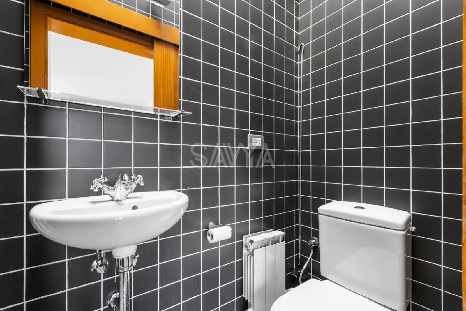 Bathroom of Office for sale in Barcelona