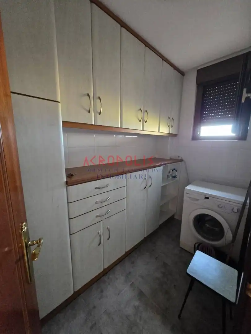 Kitchen of Houses for sale in Onzonilla  with Heating, Terrace and Storage room