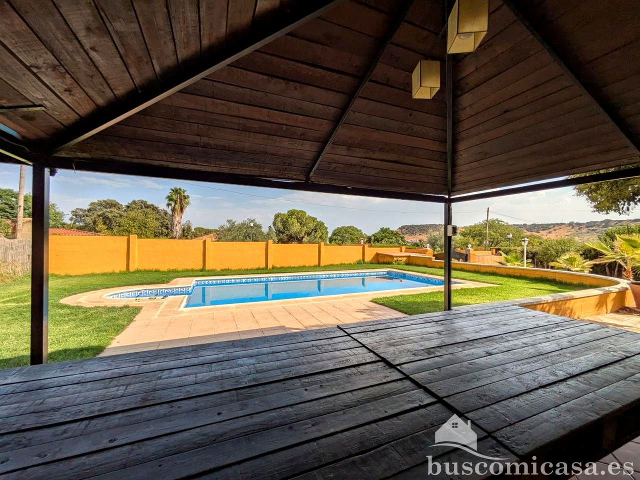 Piscina de Casa o xalet en venda en Linares amb Jardí privat i Piscina