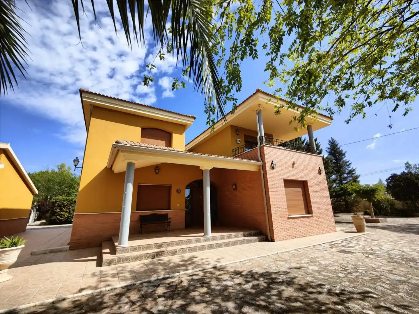 Vista exterior de Casa o chalet en venta en Banyeres de Mariola con Aire acondicionado, Piscina y Balcón