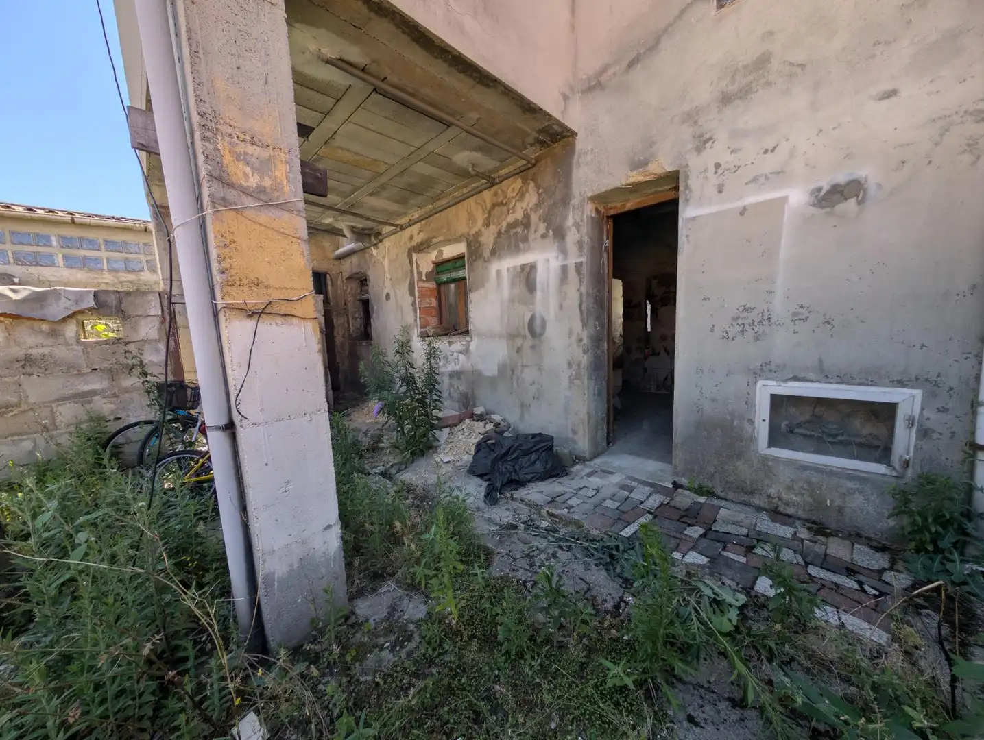 Vista exterior de Casa o xalet en venda en Langreo amb Jardí privat