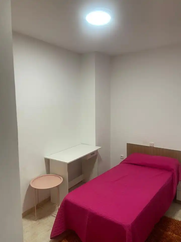 Habitación de Piso de alquiler en Melilla