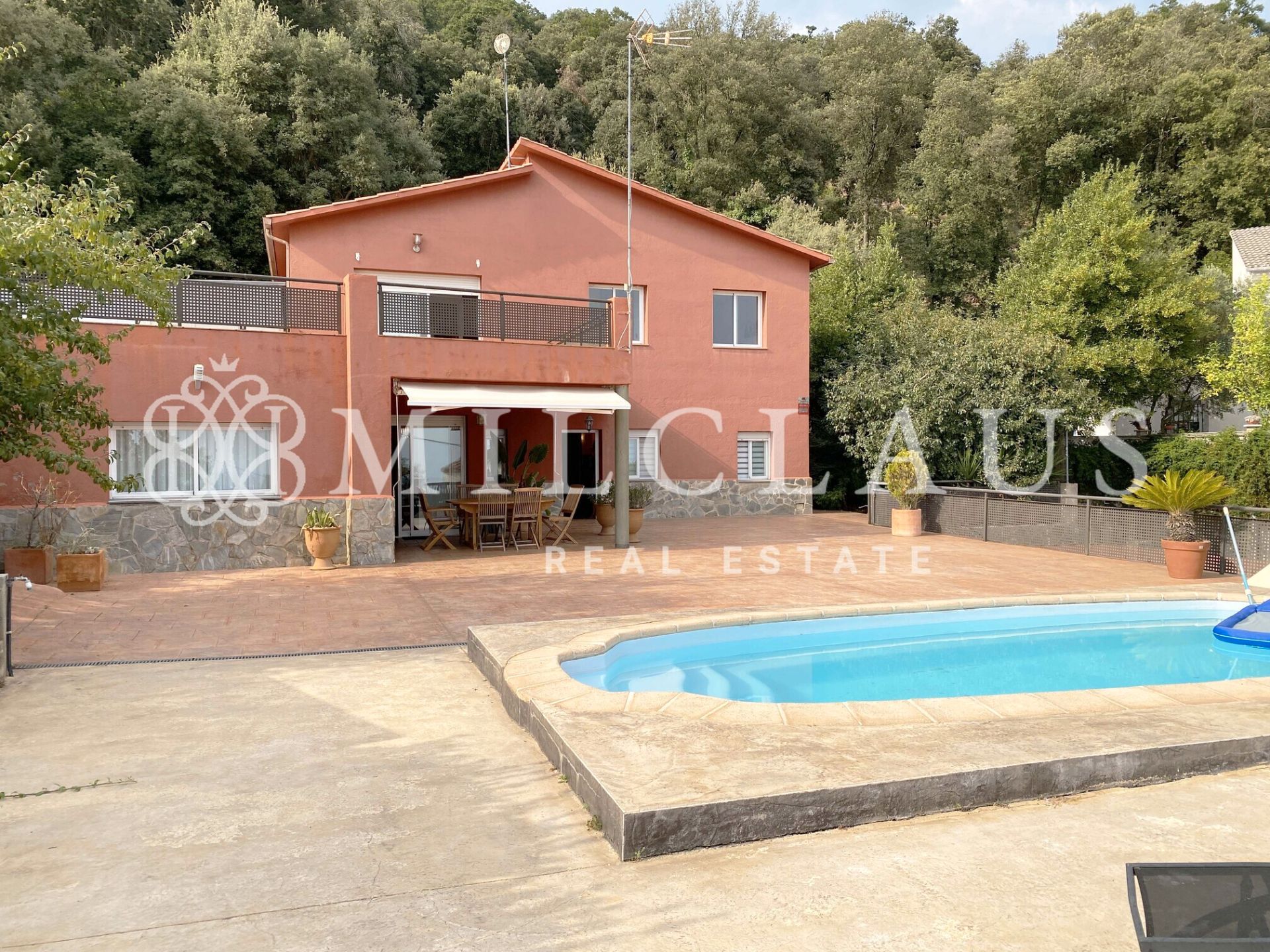 Vista exterior de Casa o xalet en venda en Sant Iscle de Vallalta amb Aire condicionat, Calefacció i Jardí privat