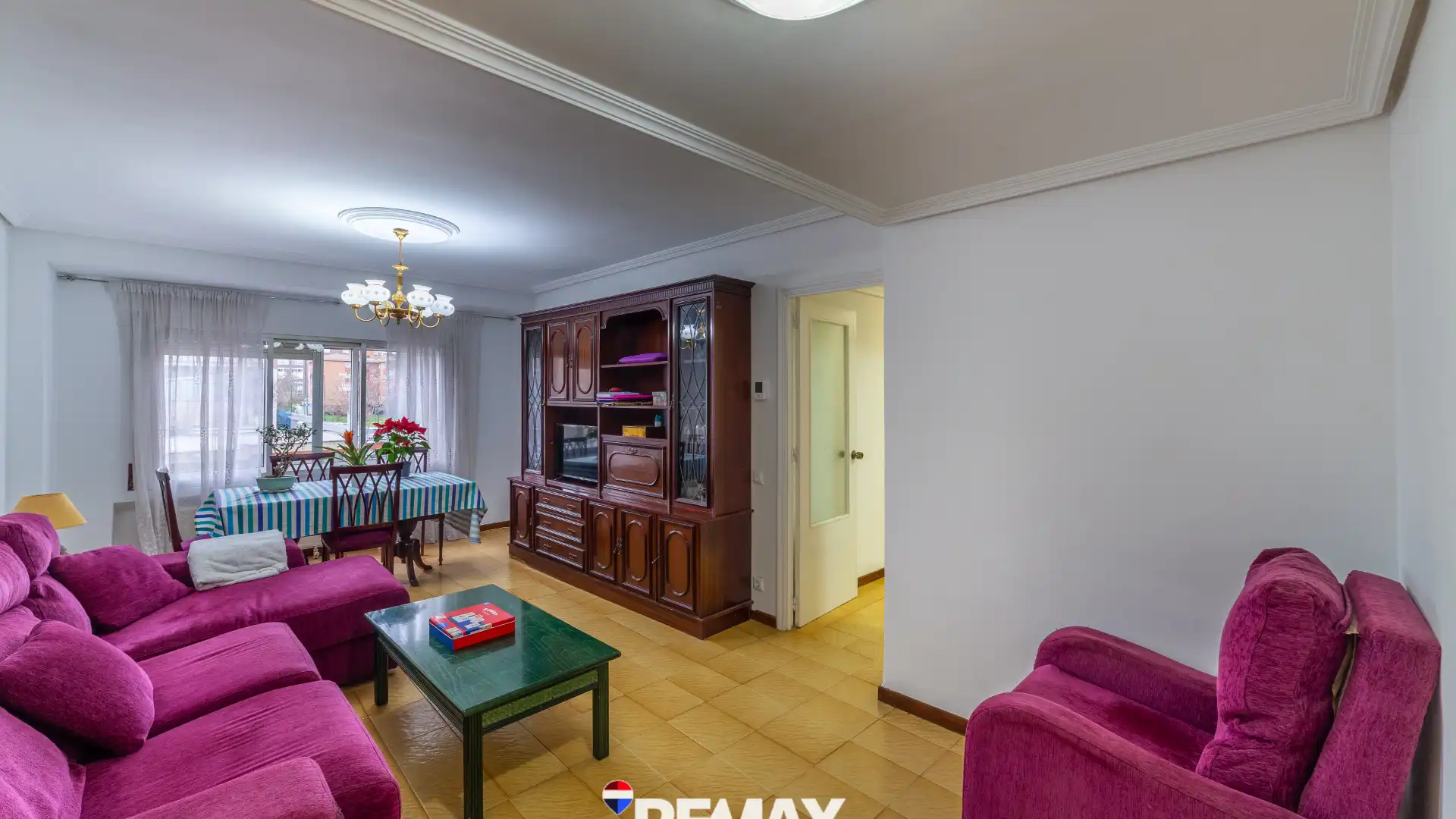 Sala d'estar de Pis en venda en Valladolid Capital amb Calefacció, Parquet i Moblat