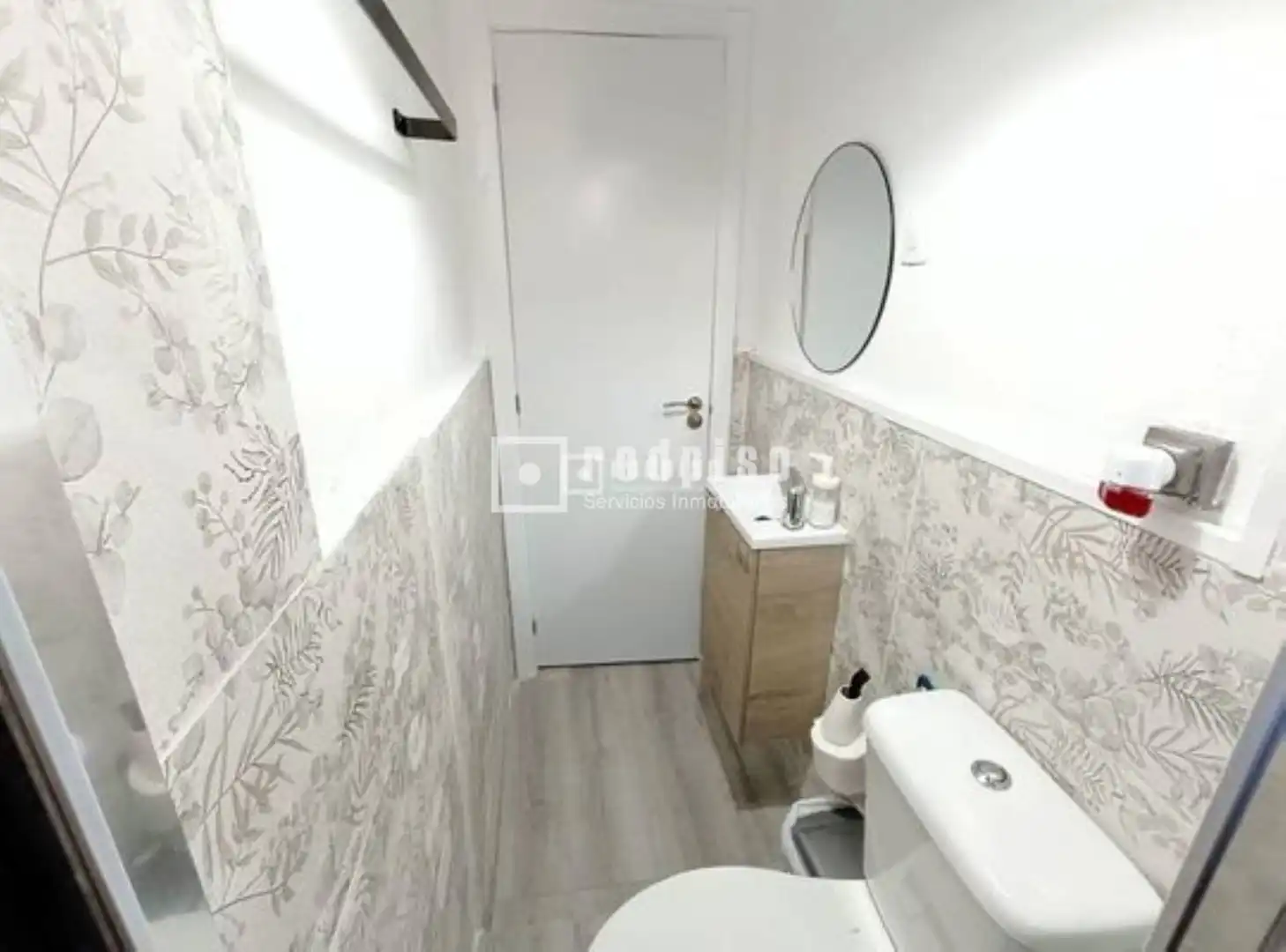 Baño de Estudio de alquiler en Madrid con Calefacción y Amueblado