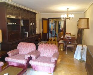 Living room of Flat for sale in Valladolid Capital  with Heating, Parquet flooring and Terrace