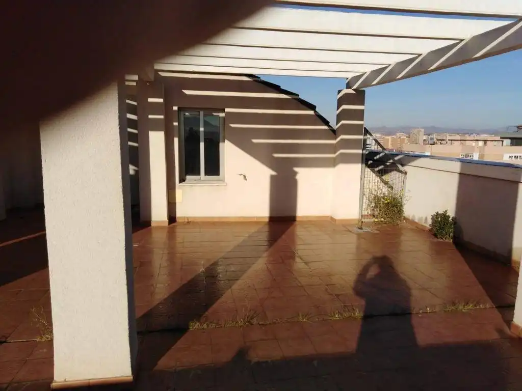 Terraza de Ático en venta en Cartagena con Calefacción y Terraza