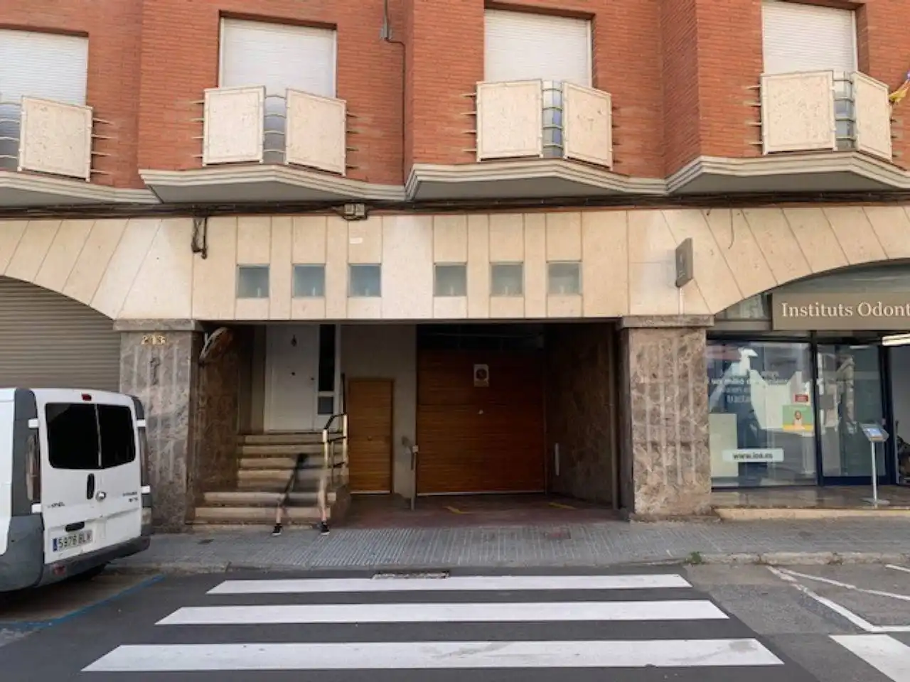 Vista exterior de Garaje de alquiler en Terrassa