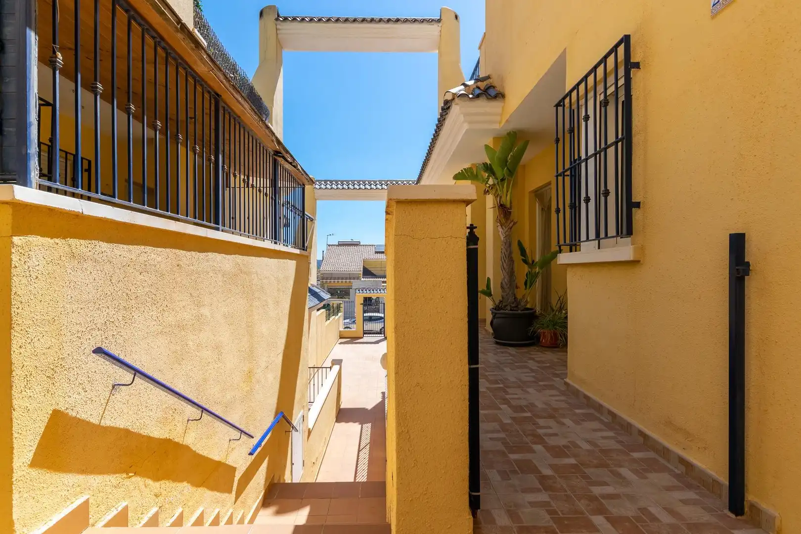 Exterior view of Apartments for sale in Mutxamel  with Private garden, Terrace and Community pool