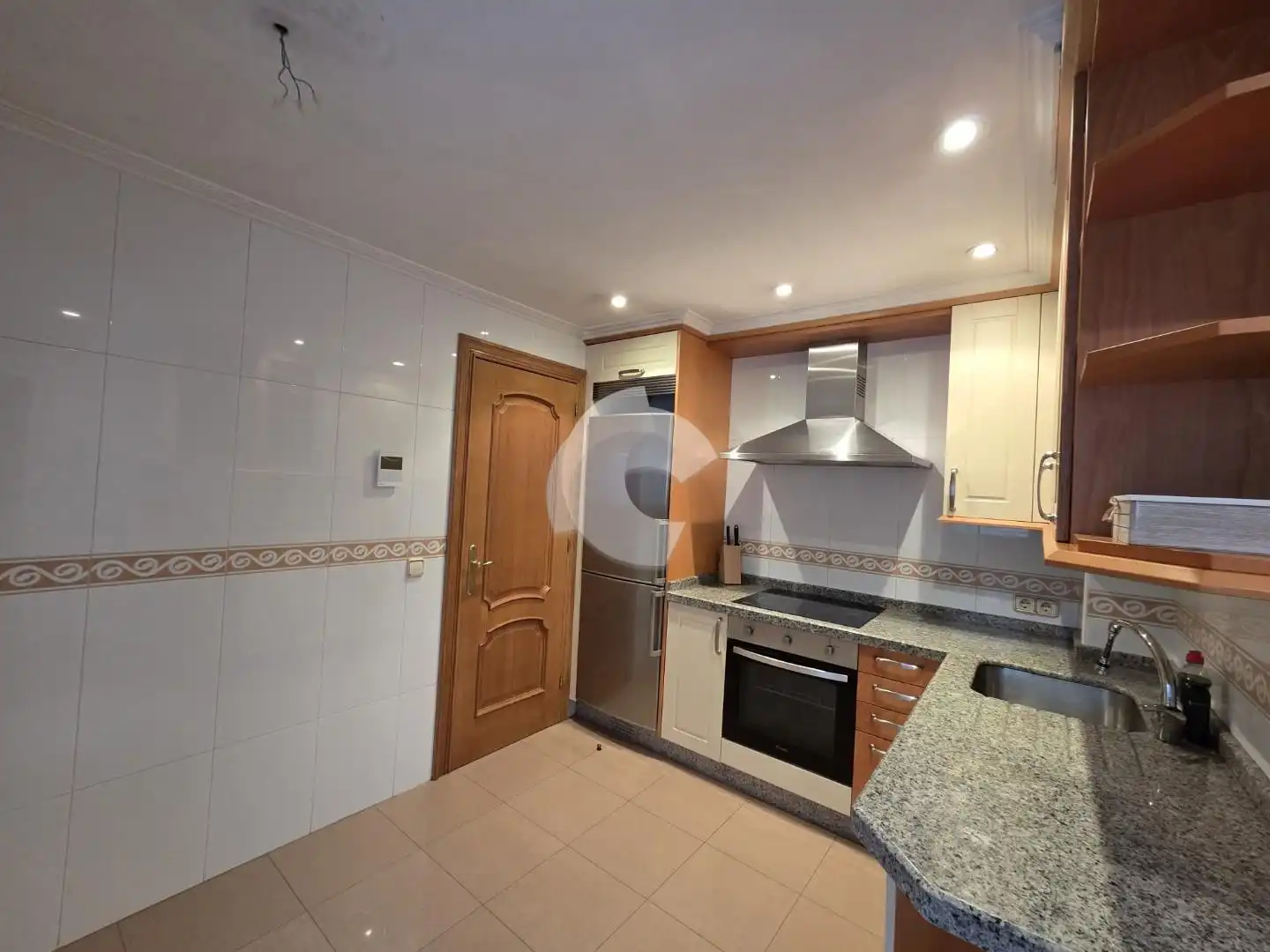 Kitchen of Flat for rent in Vigo   with Heating