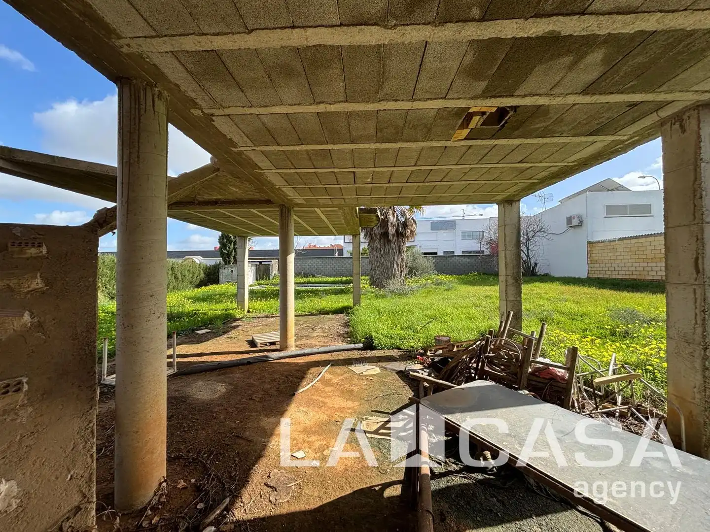 Casa adosada en venta en Montequinto