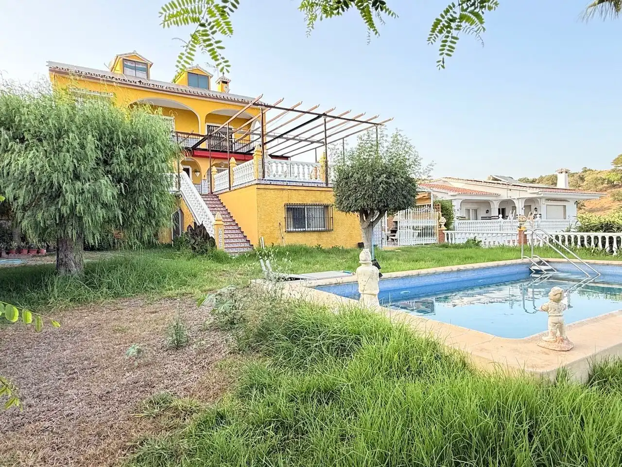 Detached house with pool for sale in Almayate, imagen 6