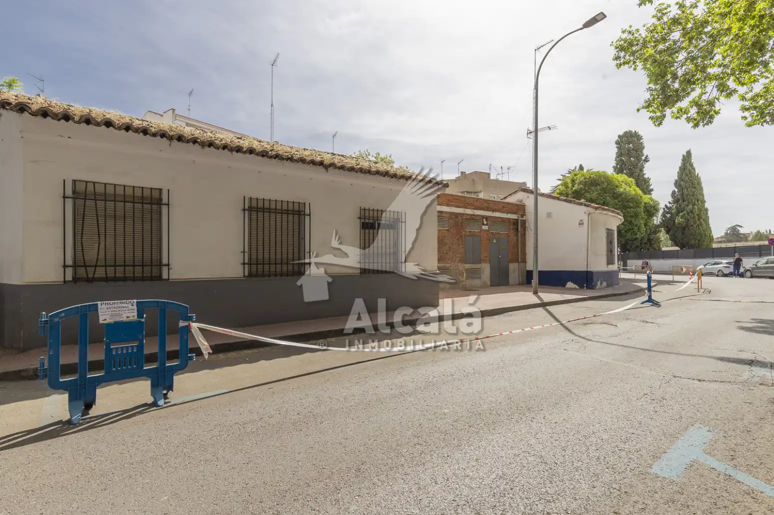 Außenansicht von Einfamilien-Reihenhaus zum Verkauf in Alcalá de Henares