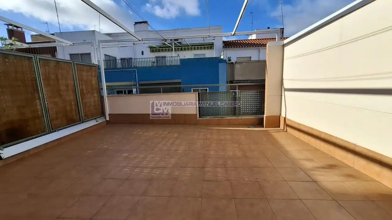Terraza de Ático en venta en Cáceres con Calefacción, Terraza y Trastero