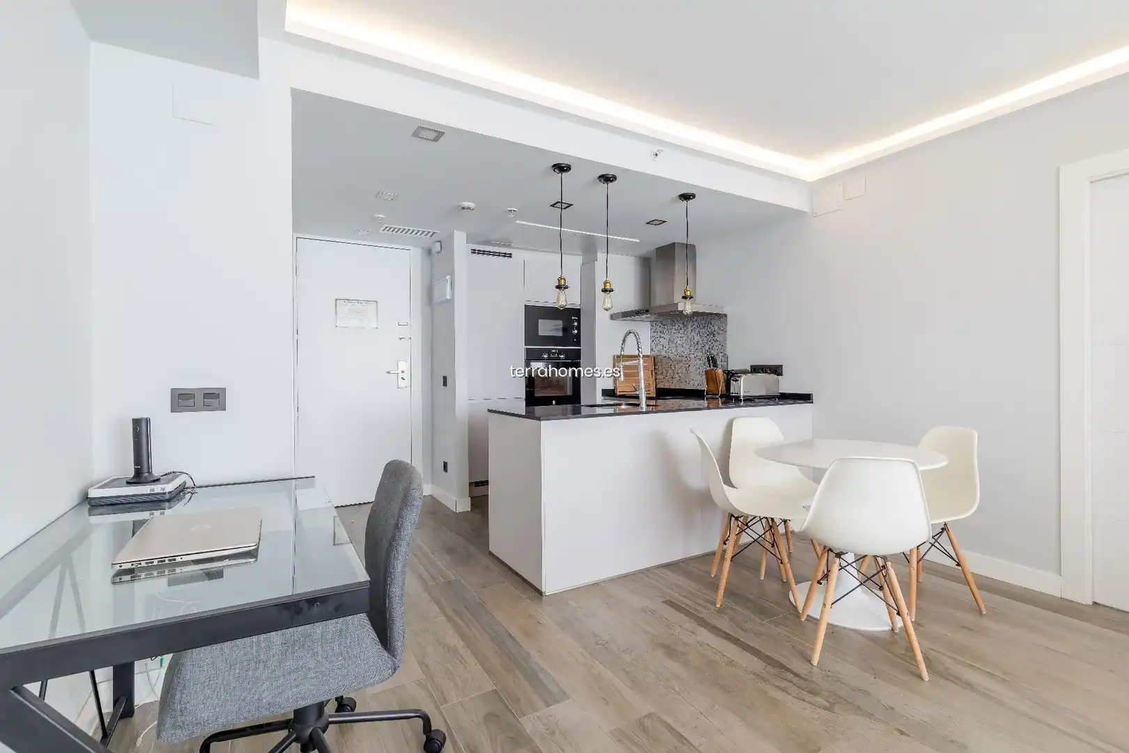 Cuina de Dúplex de lloguer en Madrid amb Aire condicionat, Calefacció i Moblat