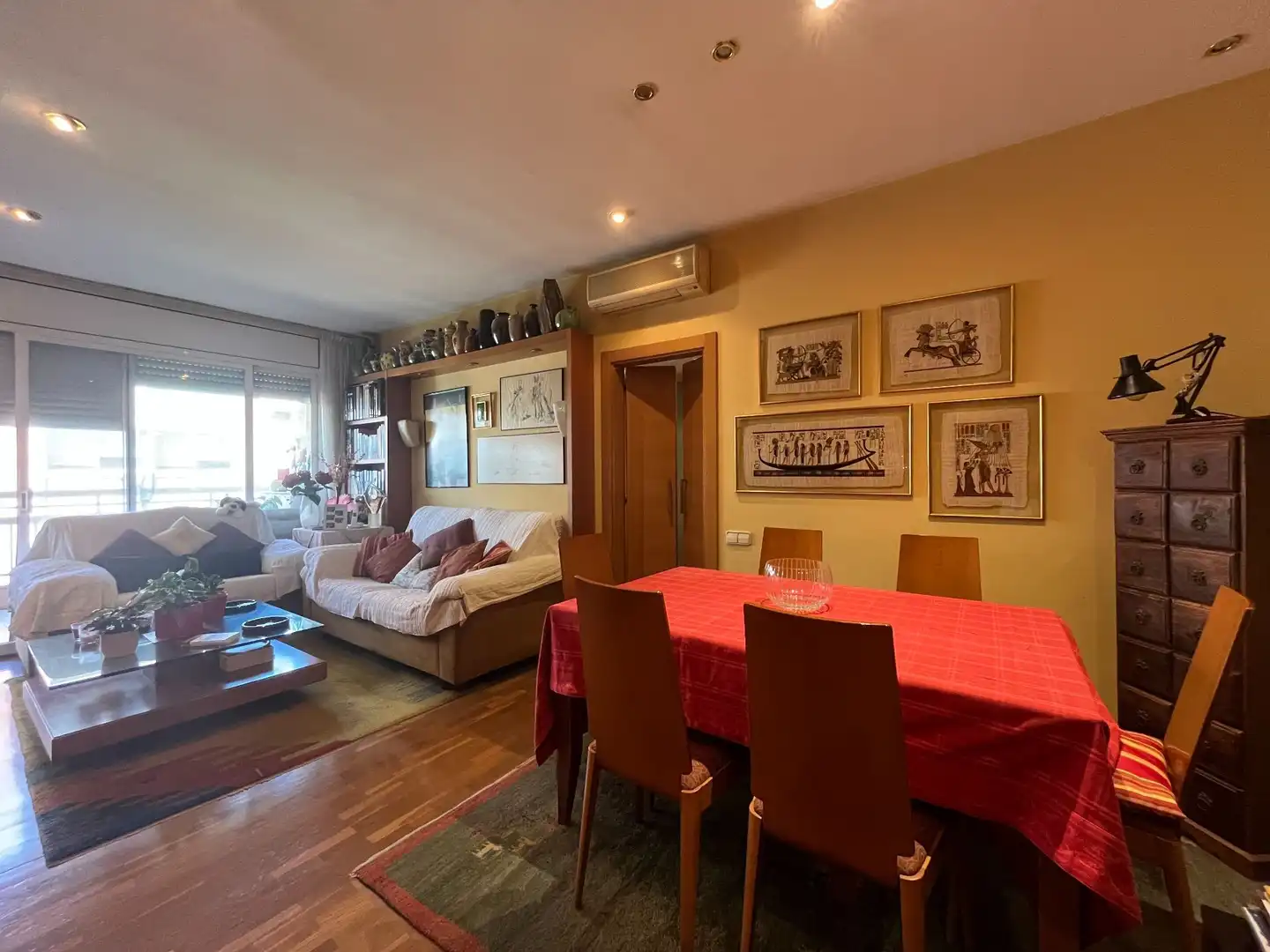 Piso con ascensor en venta en NAPOLS 216, imagen 2