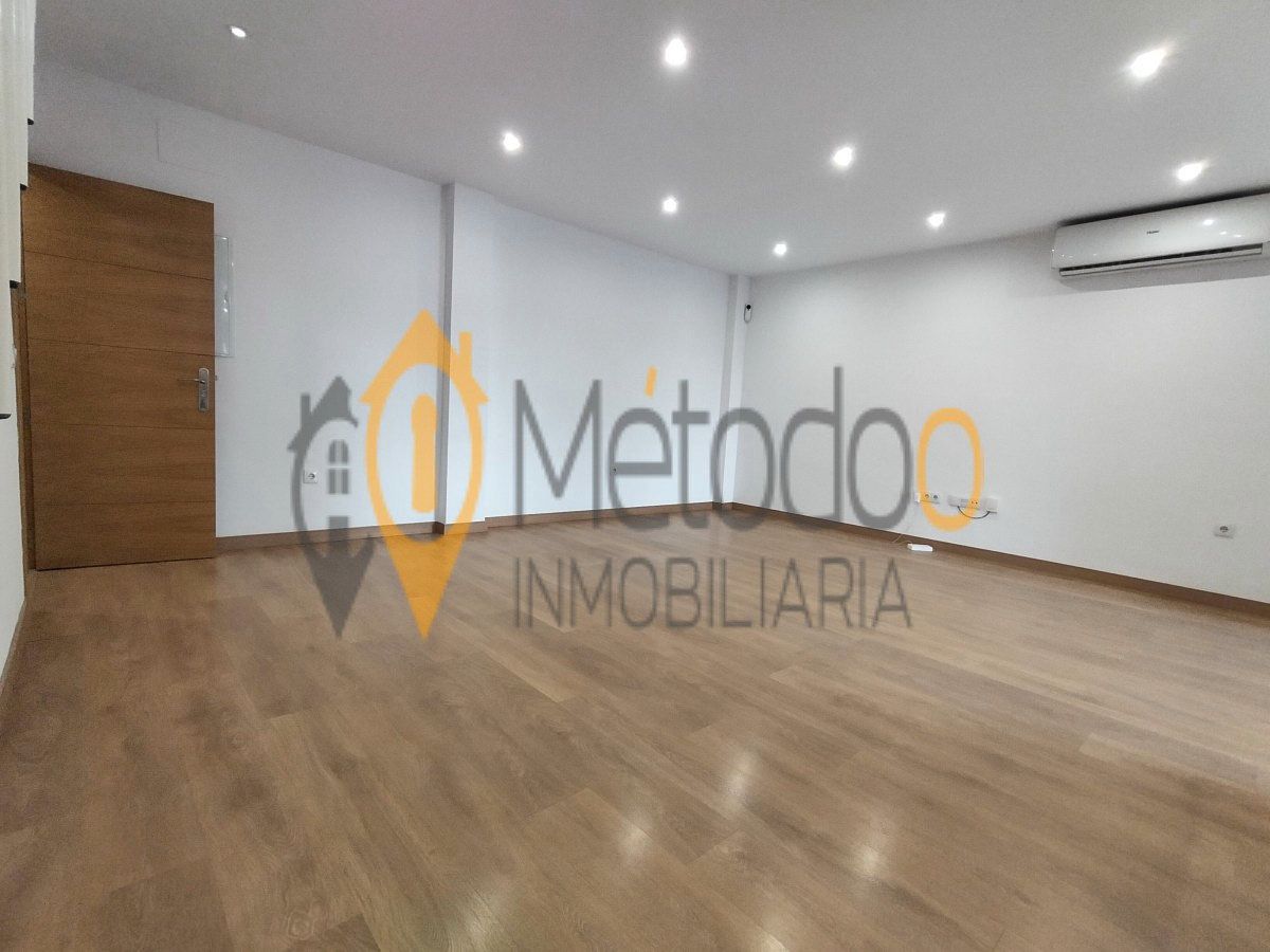 Duplex for sale in  Sevilla Capital  with Air Conditioner, Heating and Parquet flooring