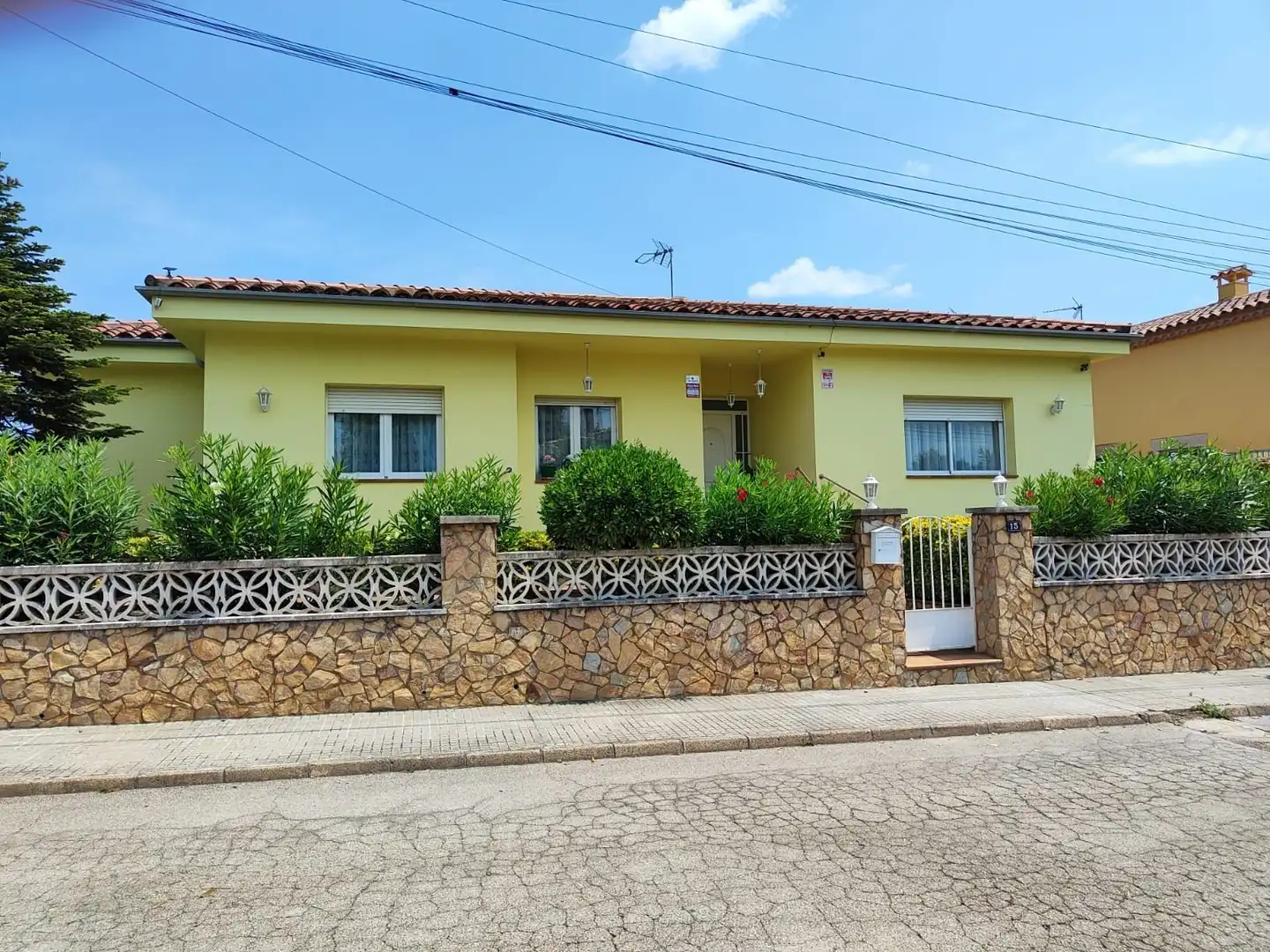 Casa amb jardí en venda a Santa Coloma de Farners