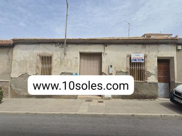 Terraced house with garden for sale in Bigastro