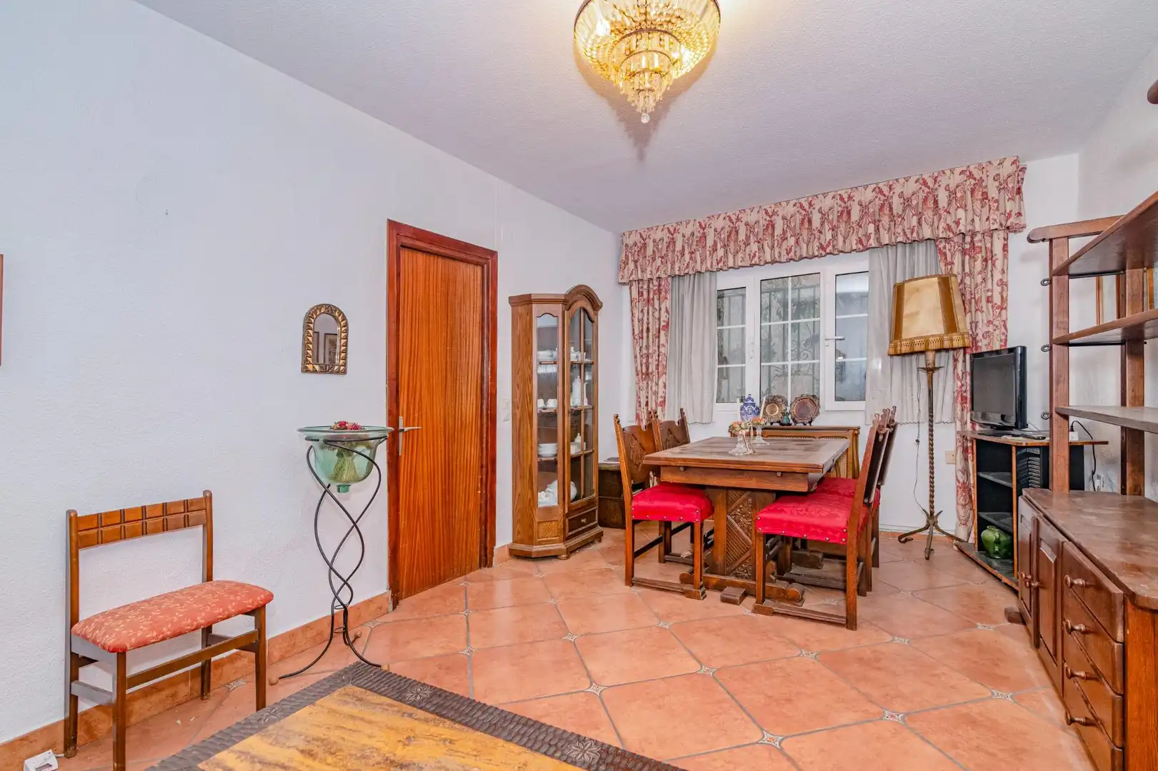 Comedor de Casa o chalet en venta en Granada con Aire acondicionado, Calefacción y Jardín privado