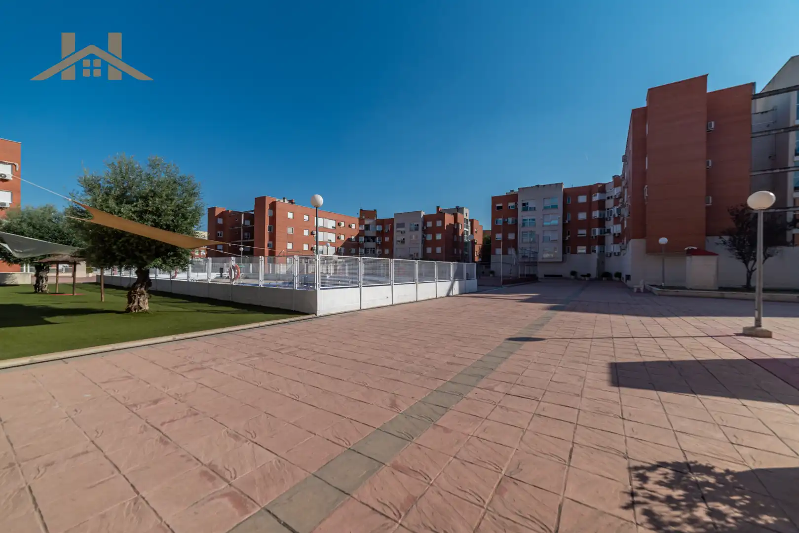 Vista exterior de Piso en venta en Valdemoro con Calefacción, Parquet y Trastero