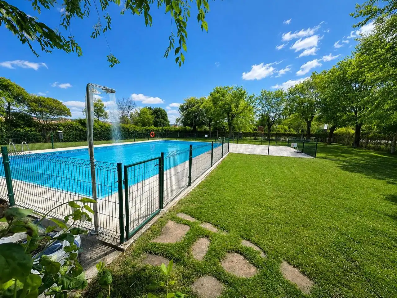 Piscina de Piso en venta en Alcalá de Henares con Aire acondicionado, Calefacción y Terraza