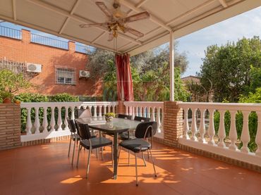 Chalet con jardín en venta en Periurbano Oeste - Sierra