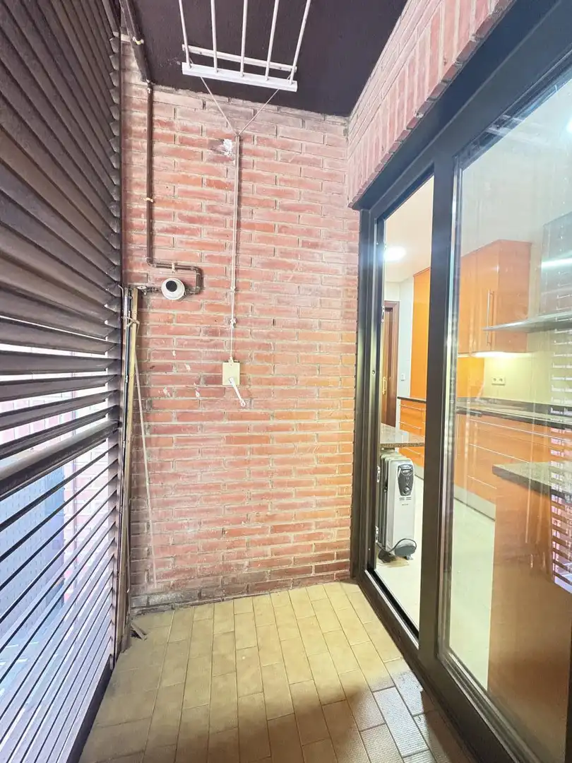 Wohnung zur Miete in Madrid mit Klimaanlage, Heizung und Parkett