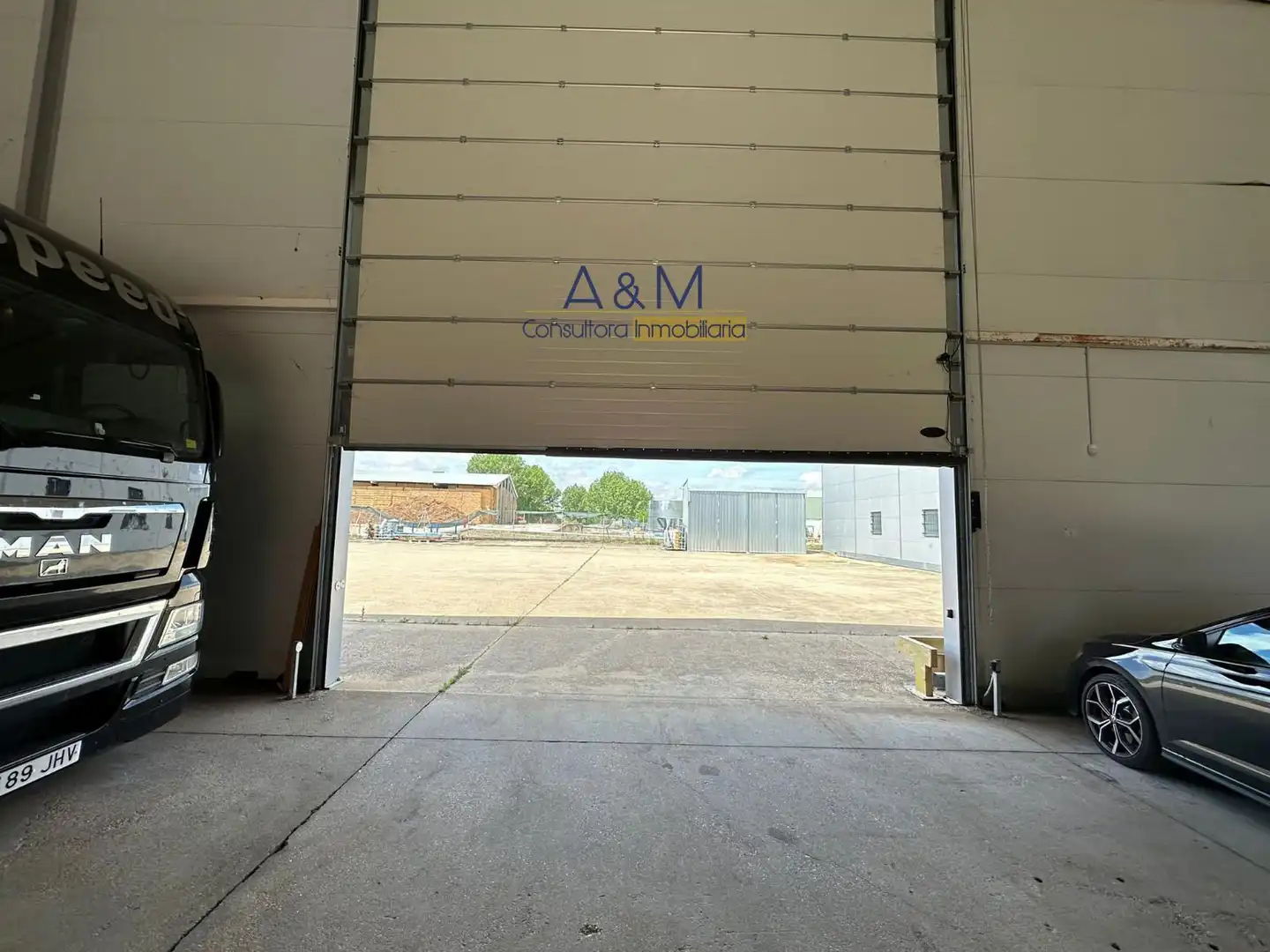 Außenansicht von Fabrikhallen zur Miete in Mojados