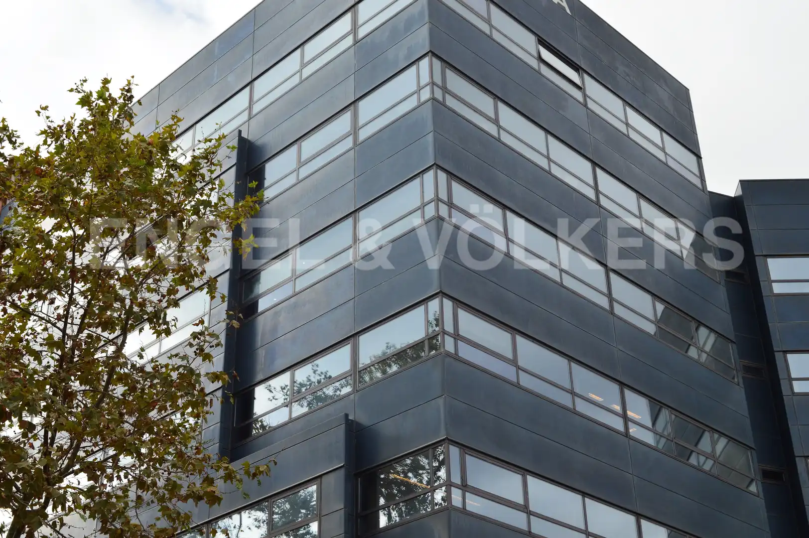Vista exterior de Oficina de lloguer en Barcelona amb Aire condicionat, Calefacció i Moblat