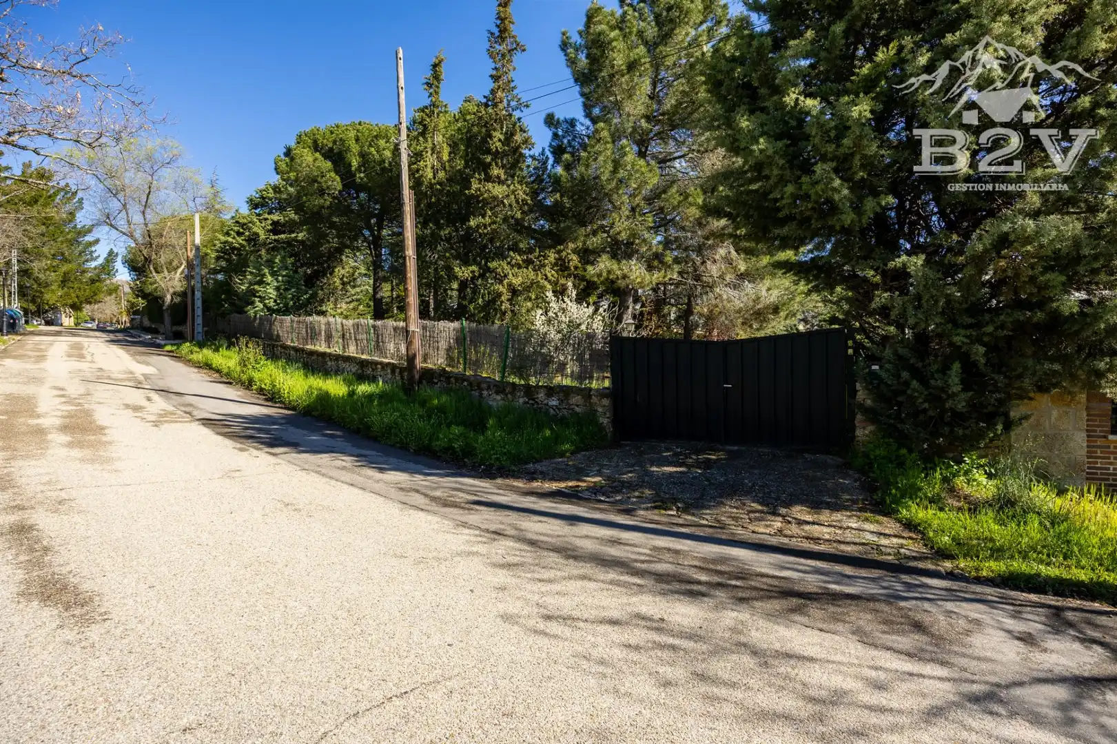 Casa o xalet en venda en Miraflores de la Sierra amb Calefacció, Jardí privat i Traster