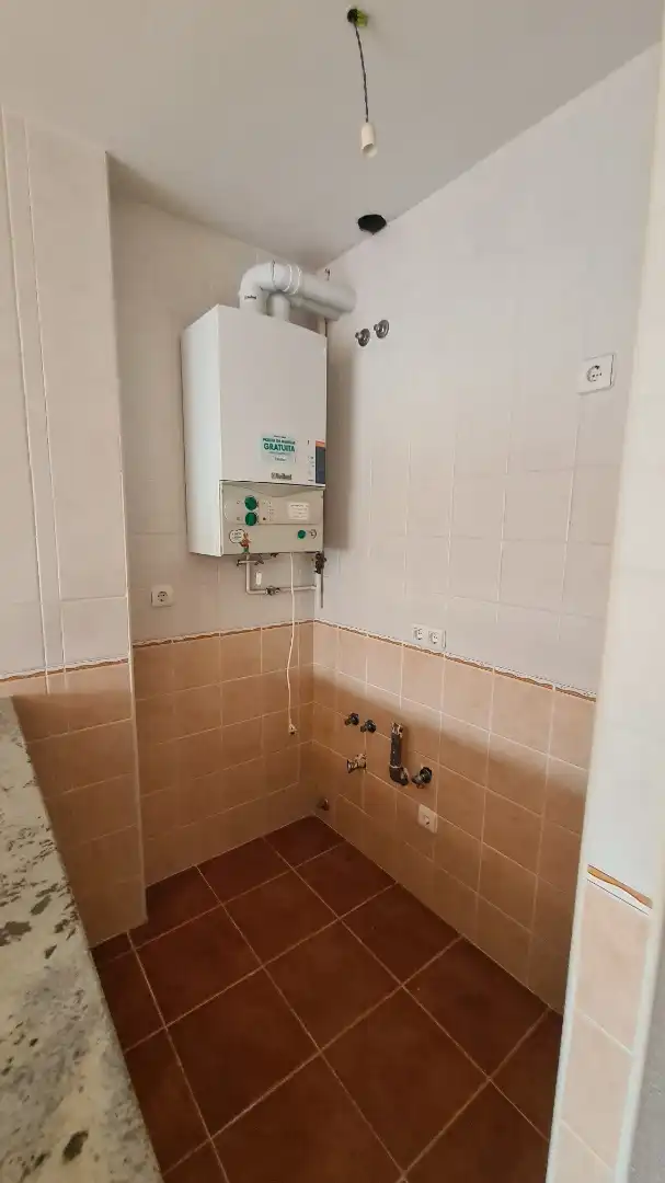 Bathroom of Apartments for sale in Zamora Capital   with Heating, Parquet flooring and Storage room