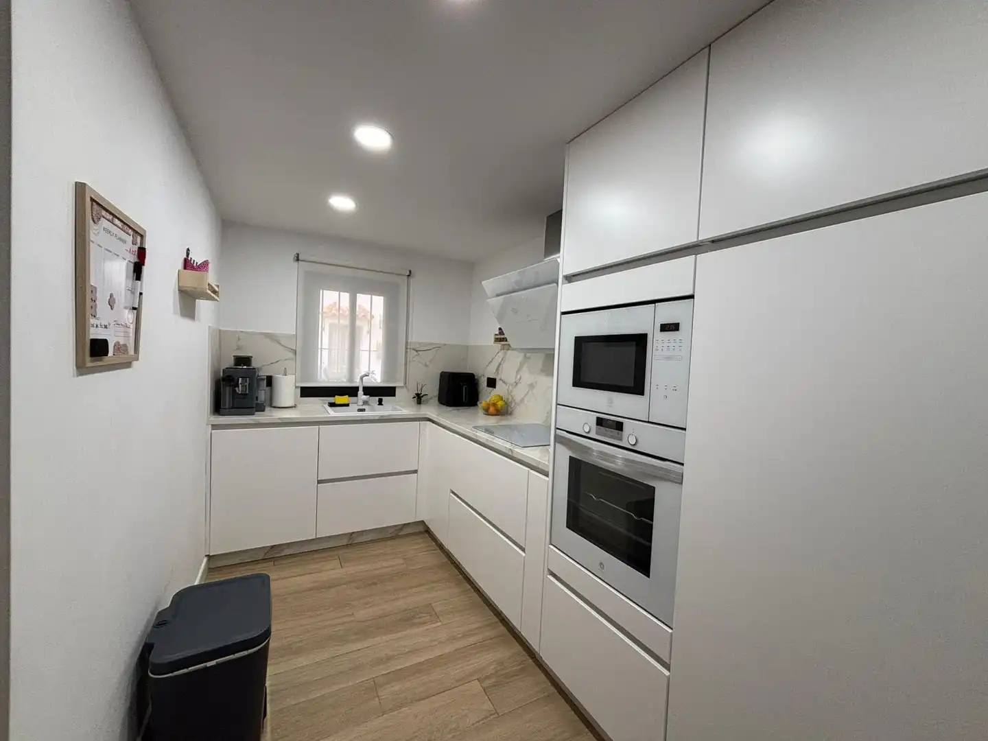 Kitchen of Detached homes for sale in Los Barrios  with Community pool