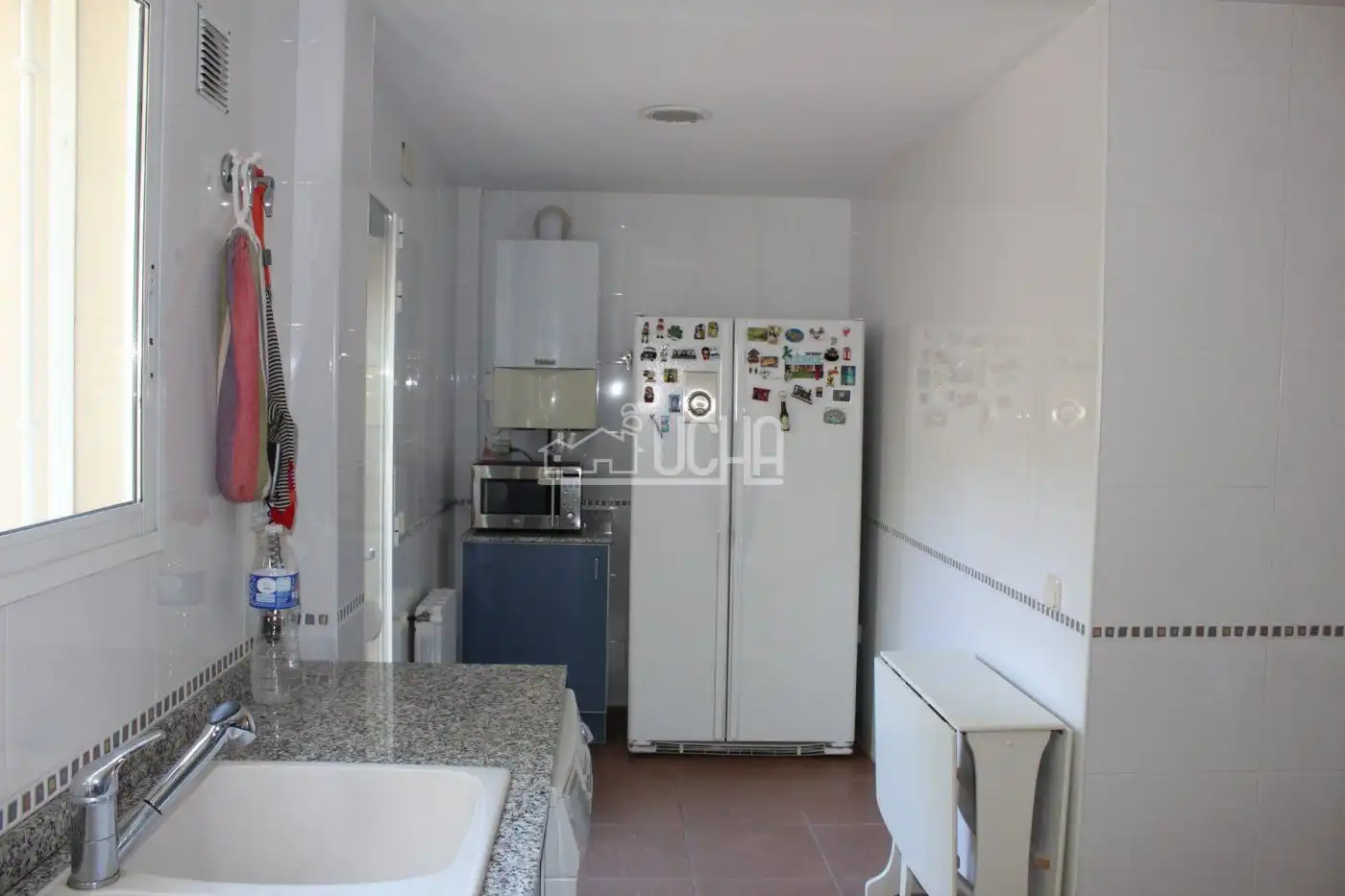 Cocina de Casa adosada de alquiler en Bétera con Aire acondicionado, Calefacción y Jardín privado