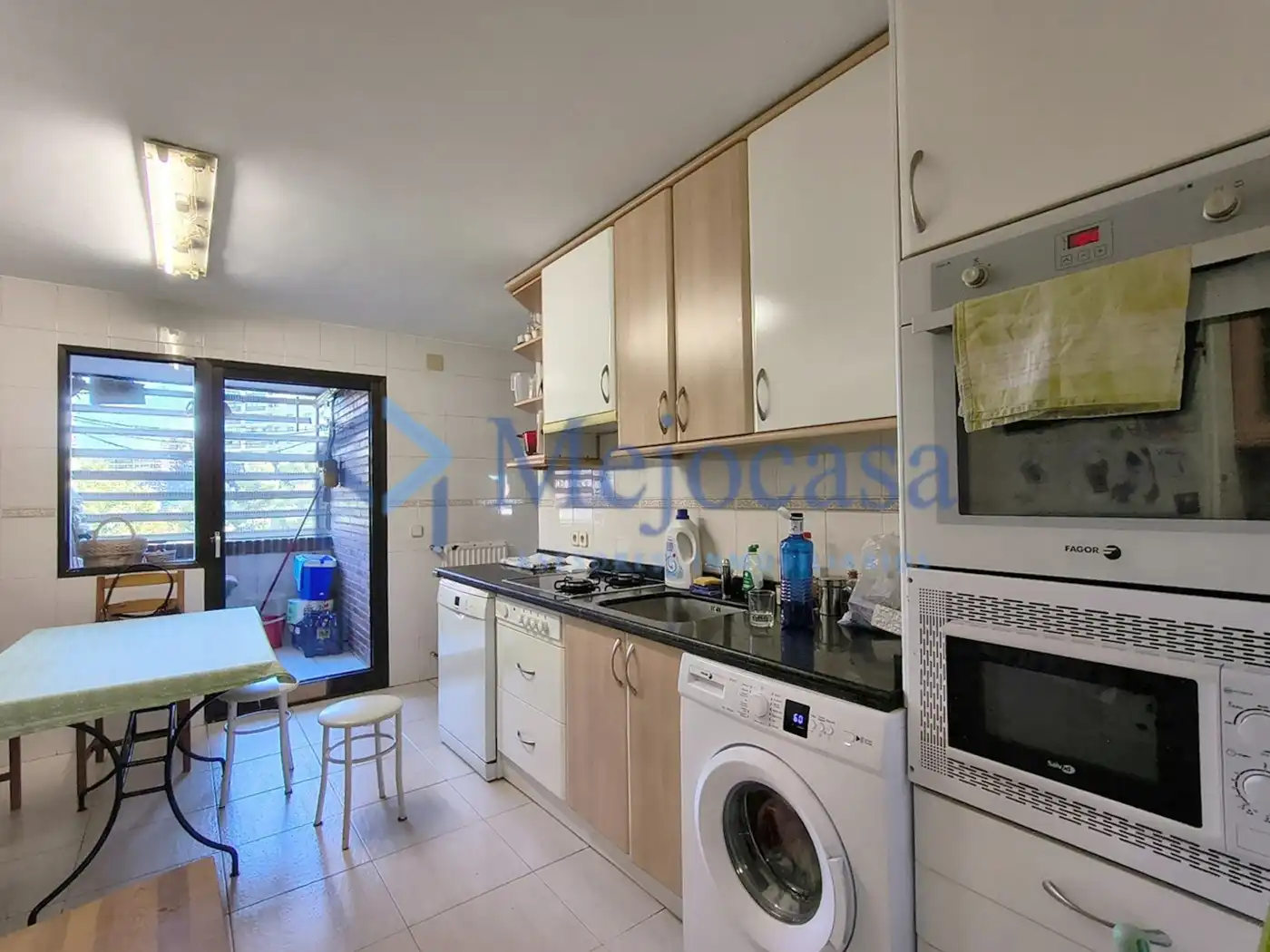 Küche von Wohnung zum Verkauf in Fuencarral - El Pardo