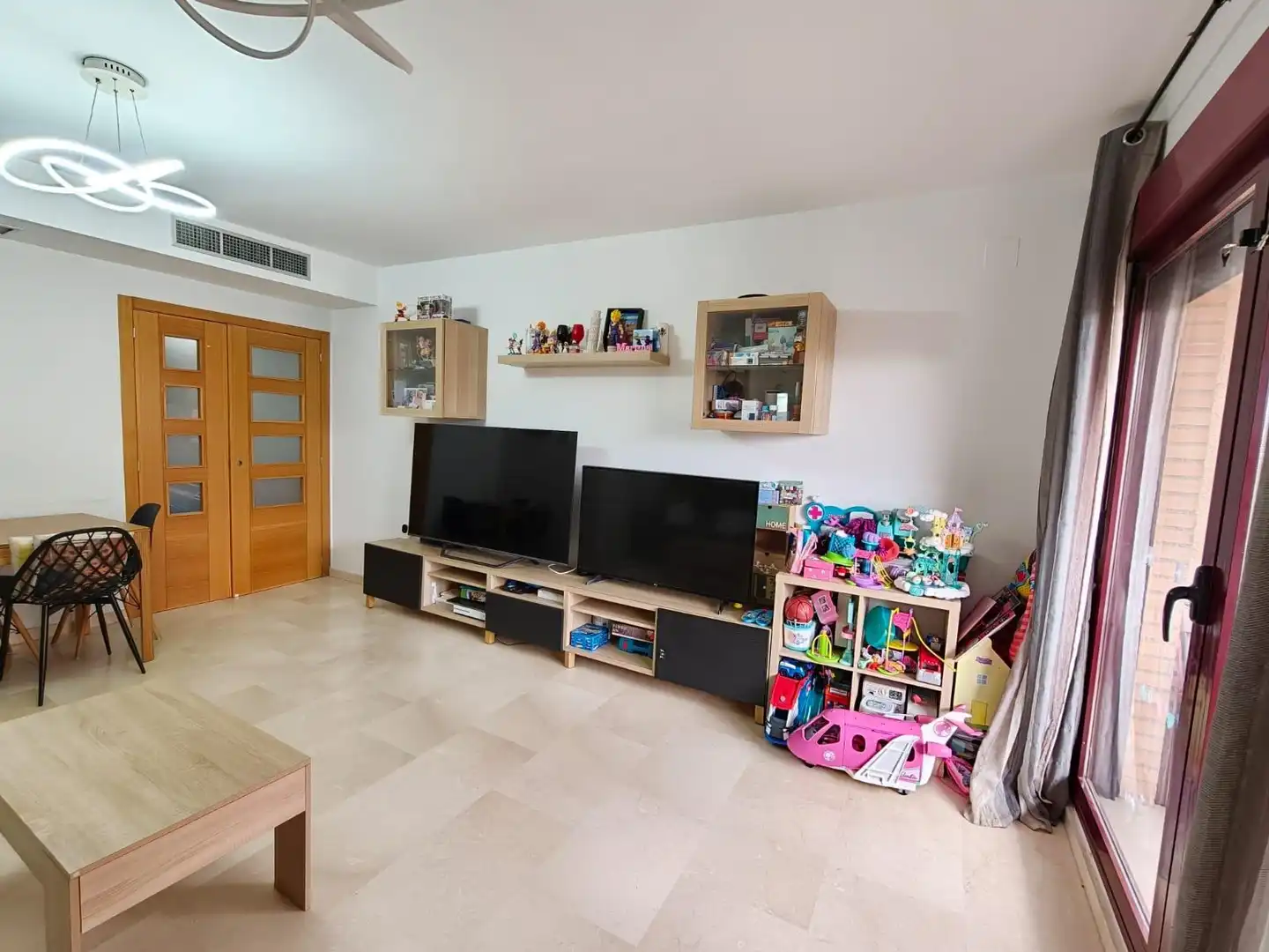 Sala de estar de Piso en venta en Aldaia con Aire acondicionado, Balcón y Piscina comunitaria