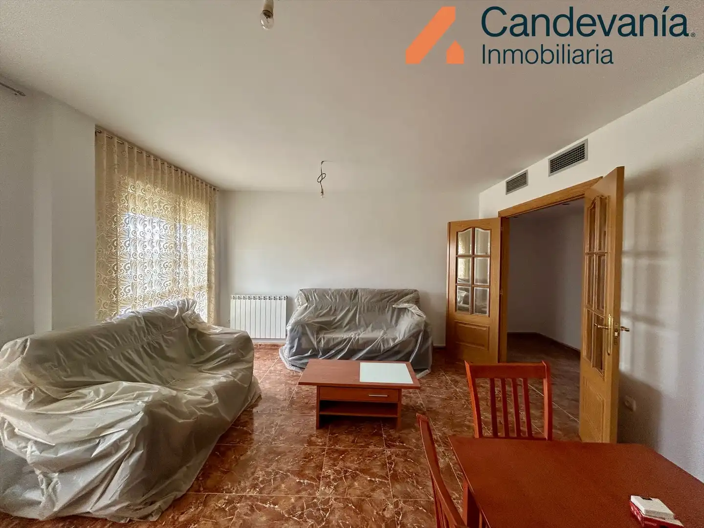 Sala de estar de Piso en venta en San Mateo de Gállego con Calefacción y Trastero