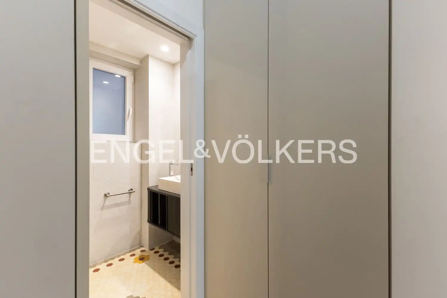 Piso en venta en Valencia con Aire acondicionado, Calefacción y Jardín privado