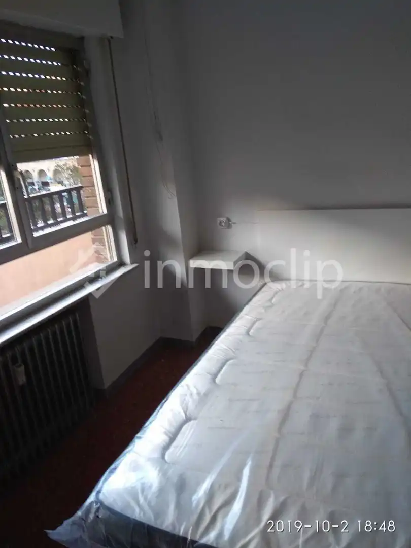 Bedroom of Flat for rent in Salamanca  with Heating and Furnished
