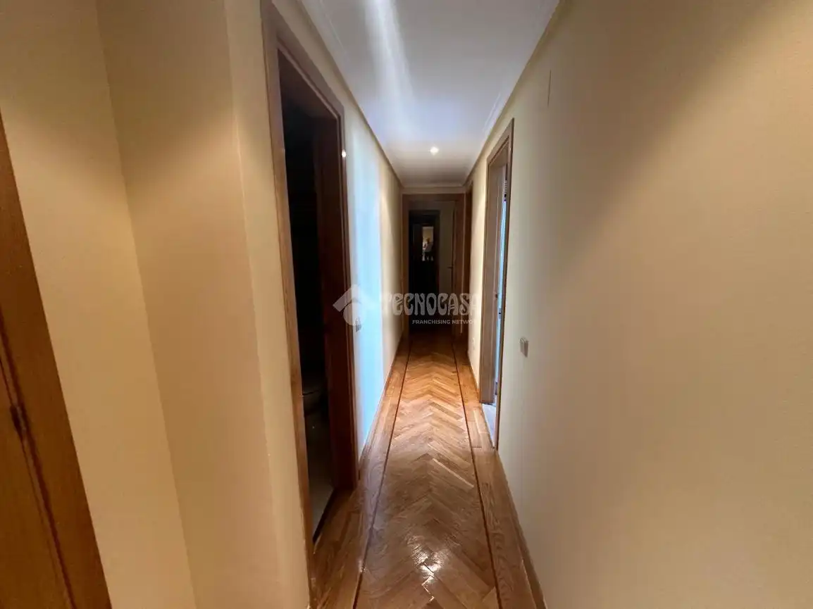 Flat for sale in Barajas, imagen 2