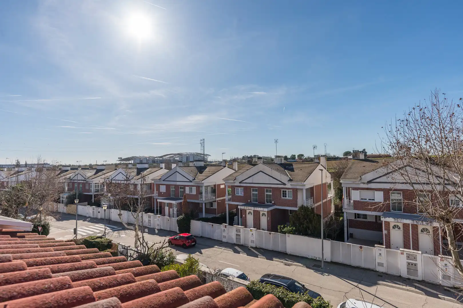 Vista exterior de Casa adosada en venda en San Agustín del Guadalix amb Aire condicionat, Calefacció i Jardí privat