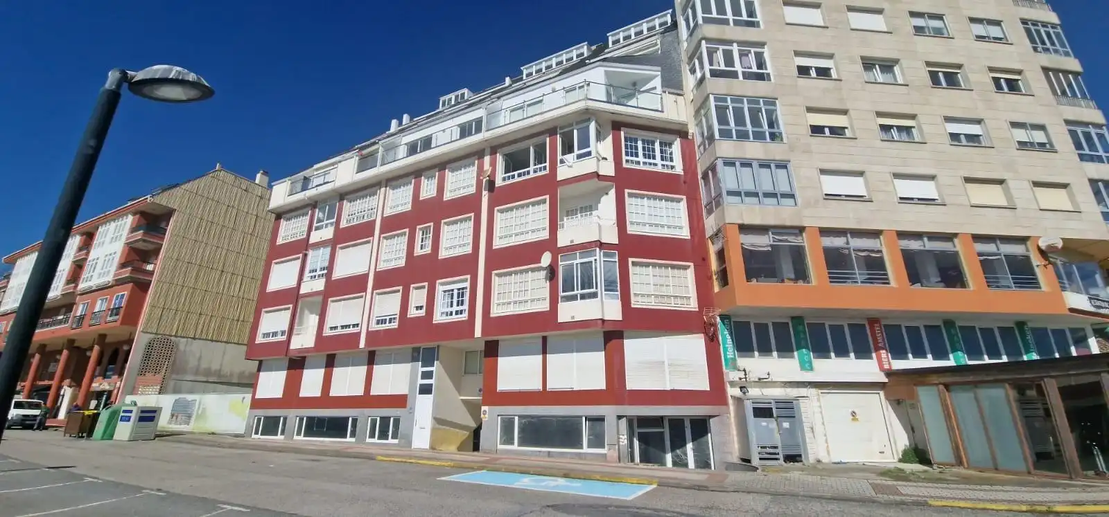 Vista exterior de Local en venta en Foz