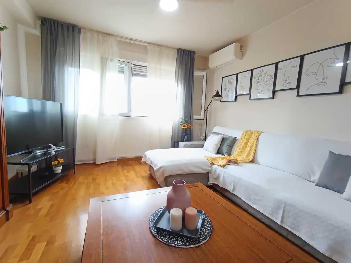 Sala de estar de Piso en venta en Murcia con Aire acondicionado, Parquet y Amueblado