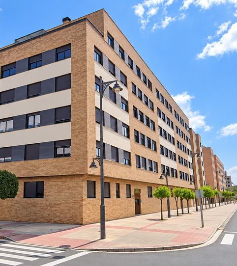 Foto 2 de Pis en venda a Segundo Arce, 18, El Campillo - Norte, Logroño