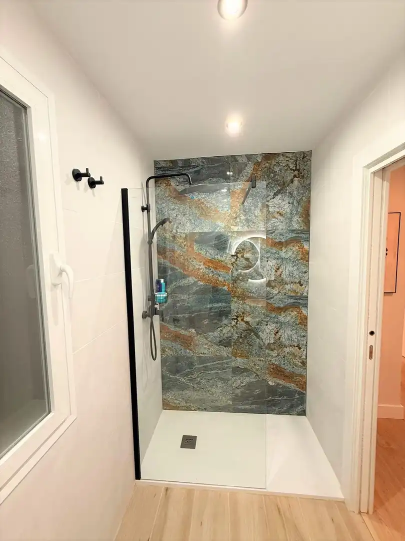 Badezimmer von Wohnung zum Verkauf in Torremolinos mit Möbliert