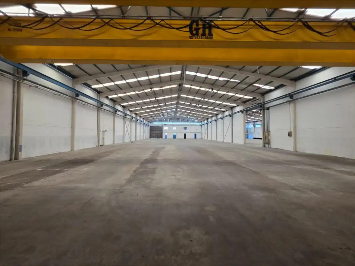 Fabrikhallen zur Miete in Llanera