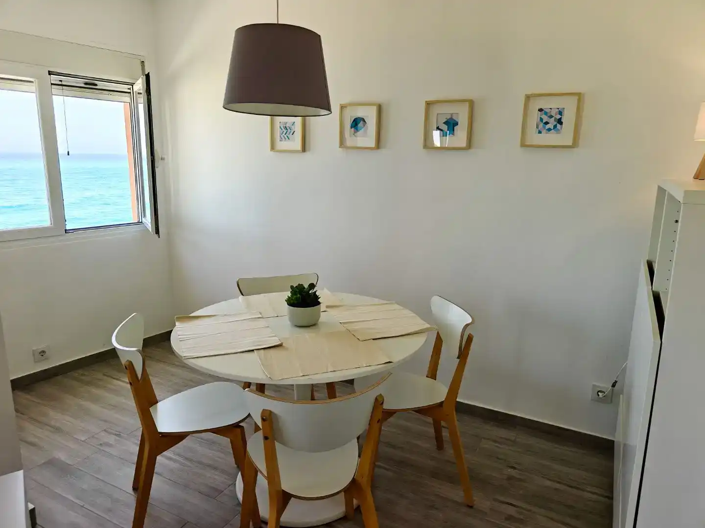Comedor de Piso de alquiler en Garrucha con Aire acondicionado, Amueblado y Balcón