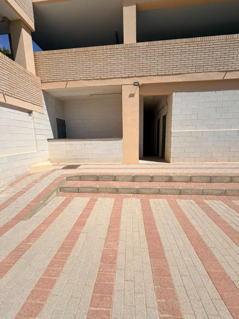 Piso en venta en Málaga con Jardín privado y Trastero